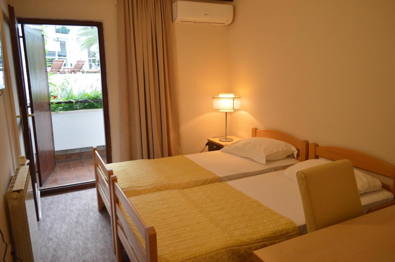 Ambassador Apartments Петровац Экстерьер фото